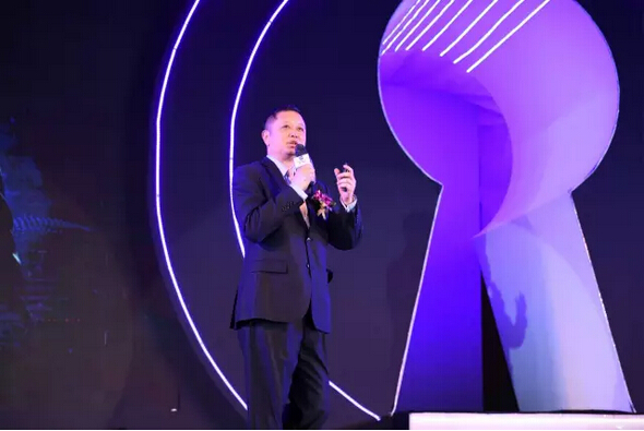 鐘登根副總經理發表主題演講： 破繭成蝶，創啟新生-科頤辦公分享